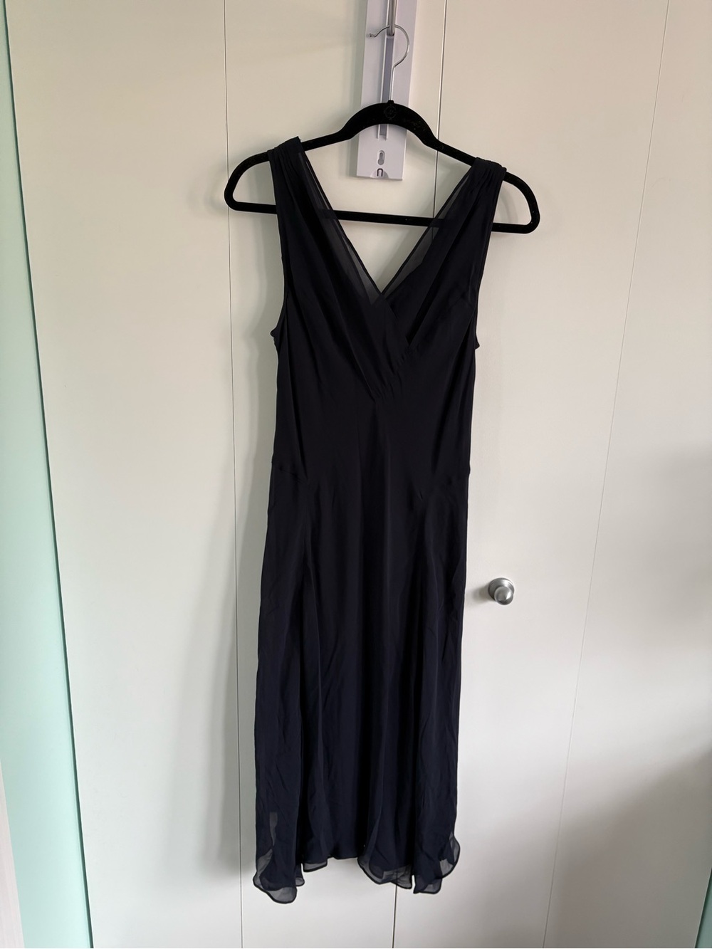 Elegant navy sleeveless dress by blue illusion